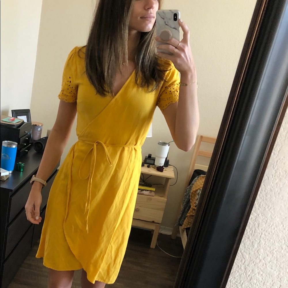 The loft linen yellow dress